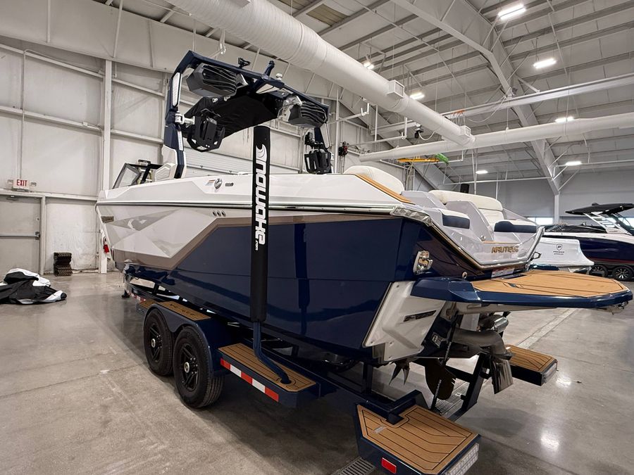 2025 Nautique G25, photo 5 of 15