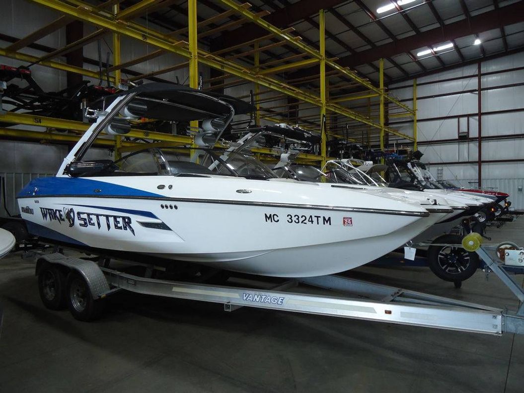 2026 Malibu Boats 22 MXZ