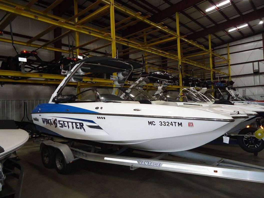 2026 Malibu Boats 22 MXZ