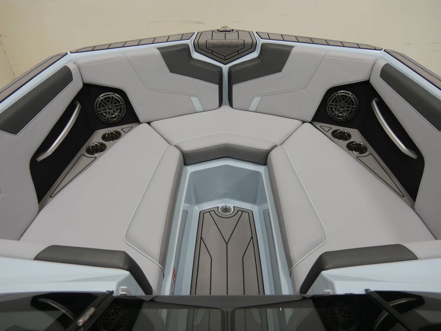2026 Nautique GS24, photo 12 of 30