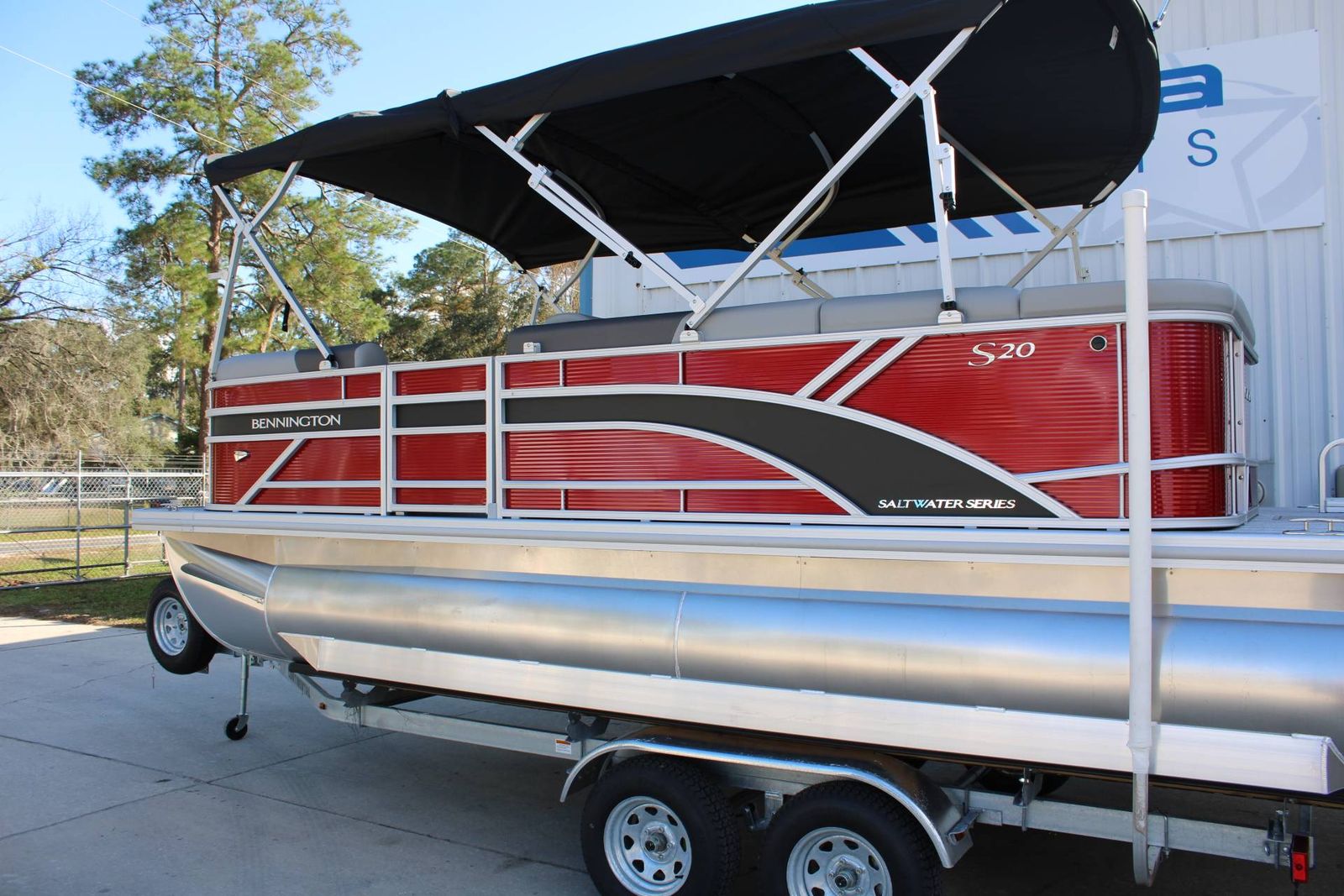 2025 Bennington 20 S Cruise pontoon for sale in Melrose, Florida — photo 2
