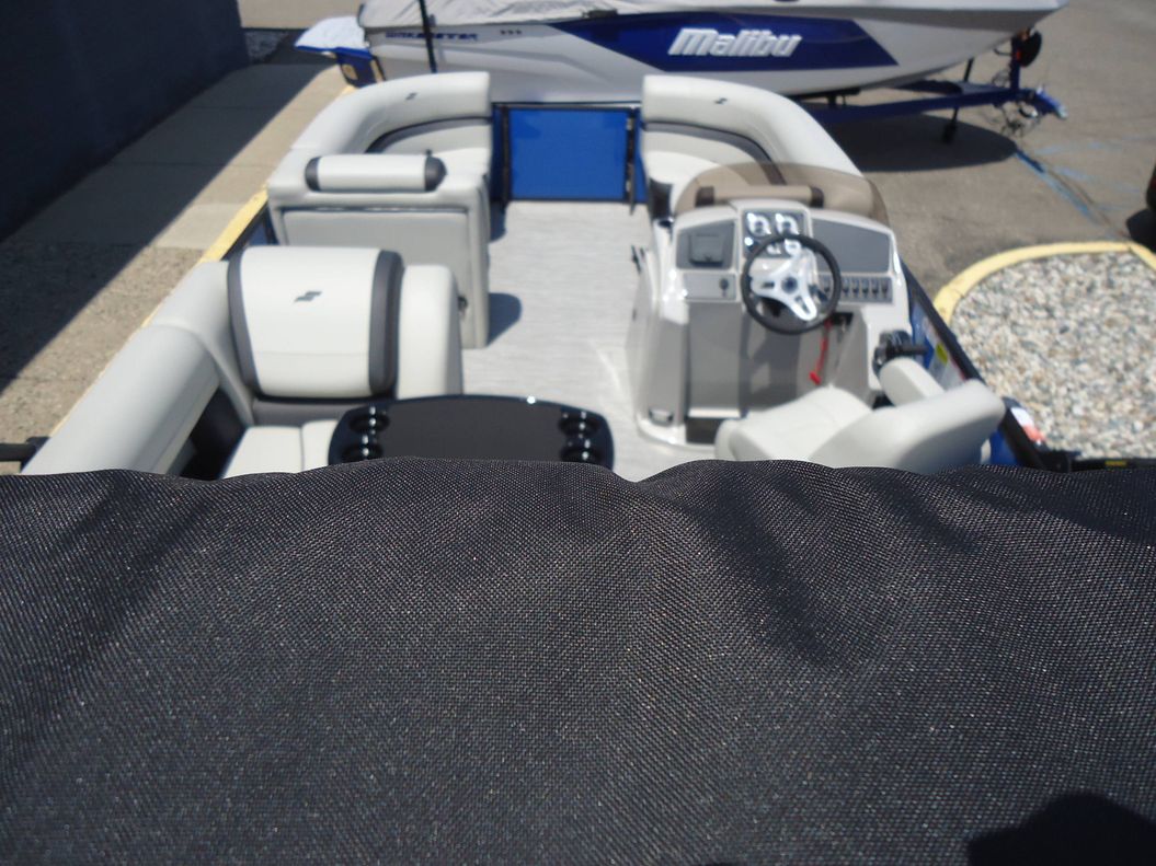 2026 Starcraft Marine EX 22 Q