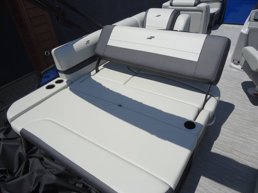 2026 Starcraft Marine EX 22 Q