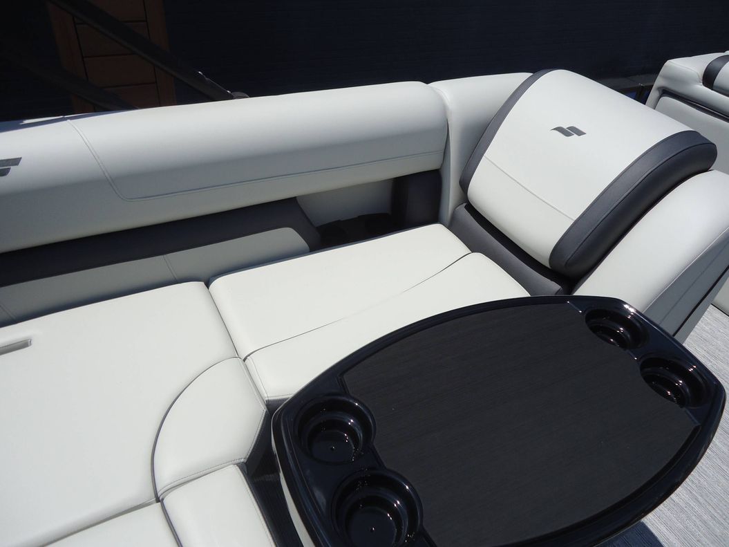 2026 Starcraft Marine EX 22 Q
