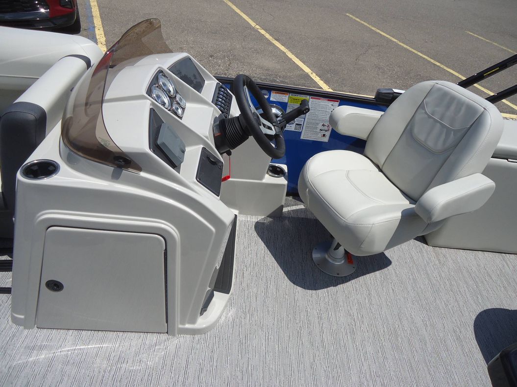 2026 Starcraft Marine EX 22 Q