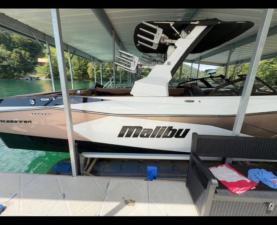 2023 Malibu 26LSV