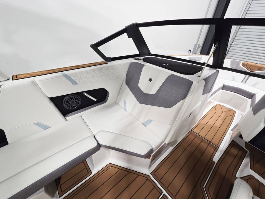2026 Nautique GS22, photo 7 of 8