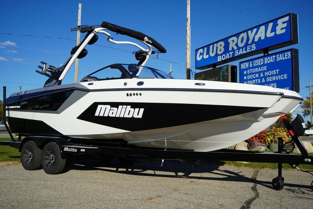 2026 Malibu Boats 23 MXZ