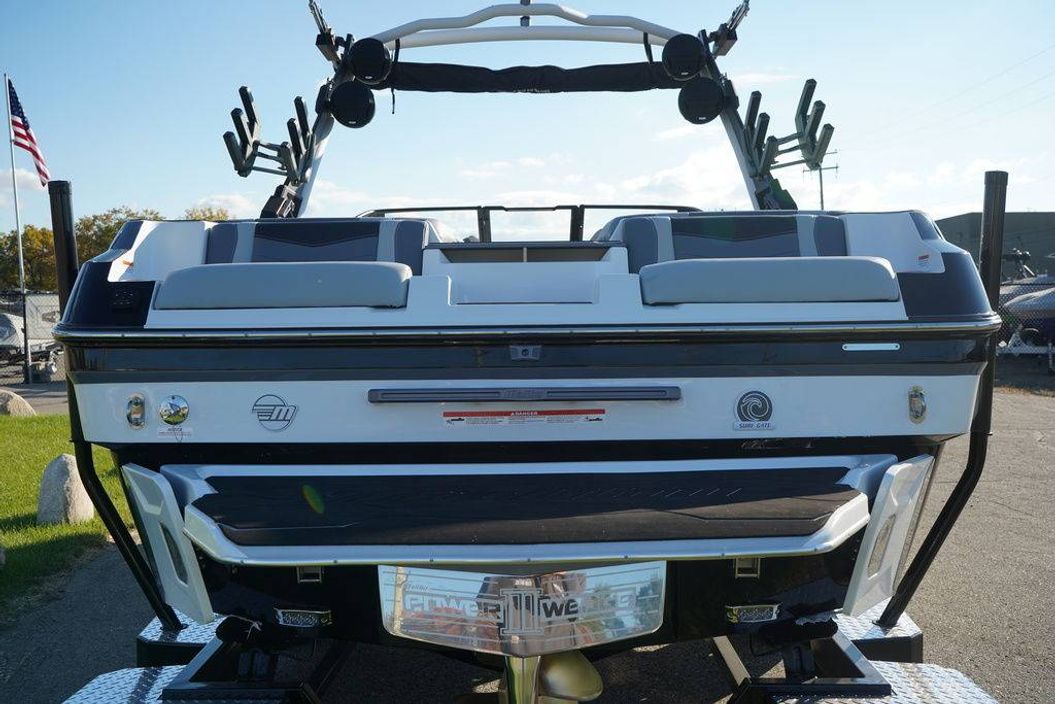 2026 Malibu Boats 23 MXZ
