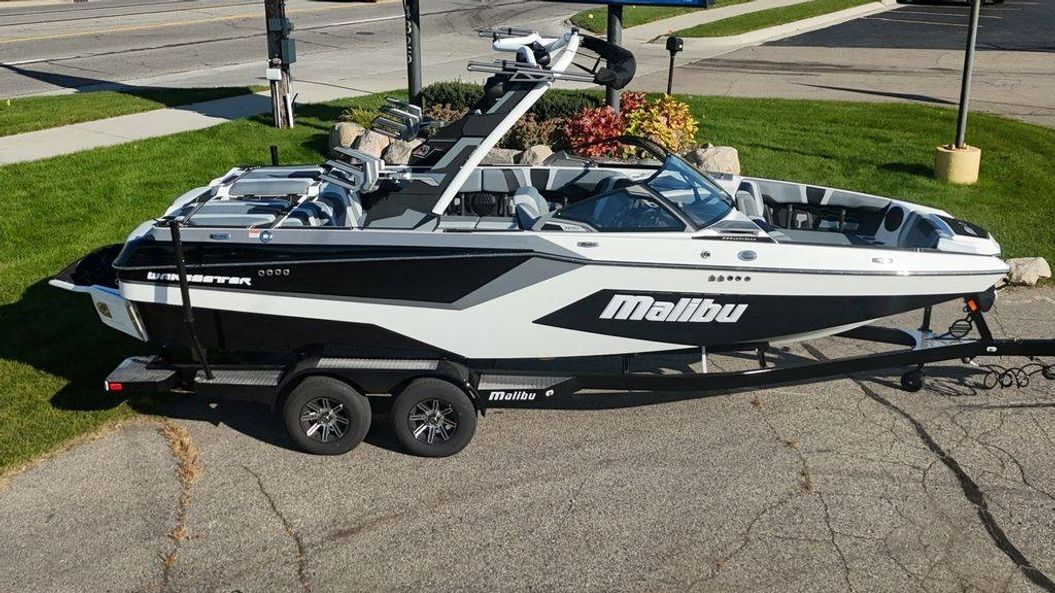 2026 Malibu Boats 23 MXZ