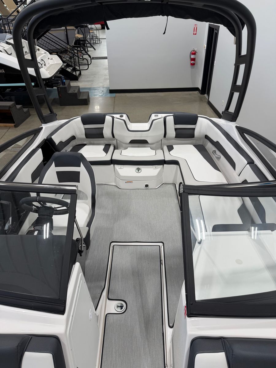 2026 Yamaha AR195, photo 8 of 13