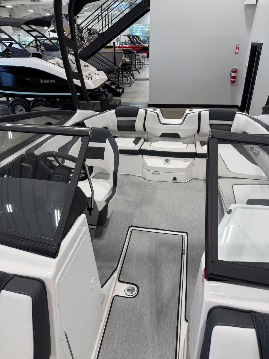 2026 Yamaha AR195, photo 11 of 13