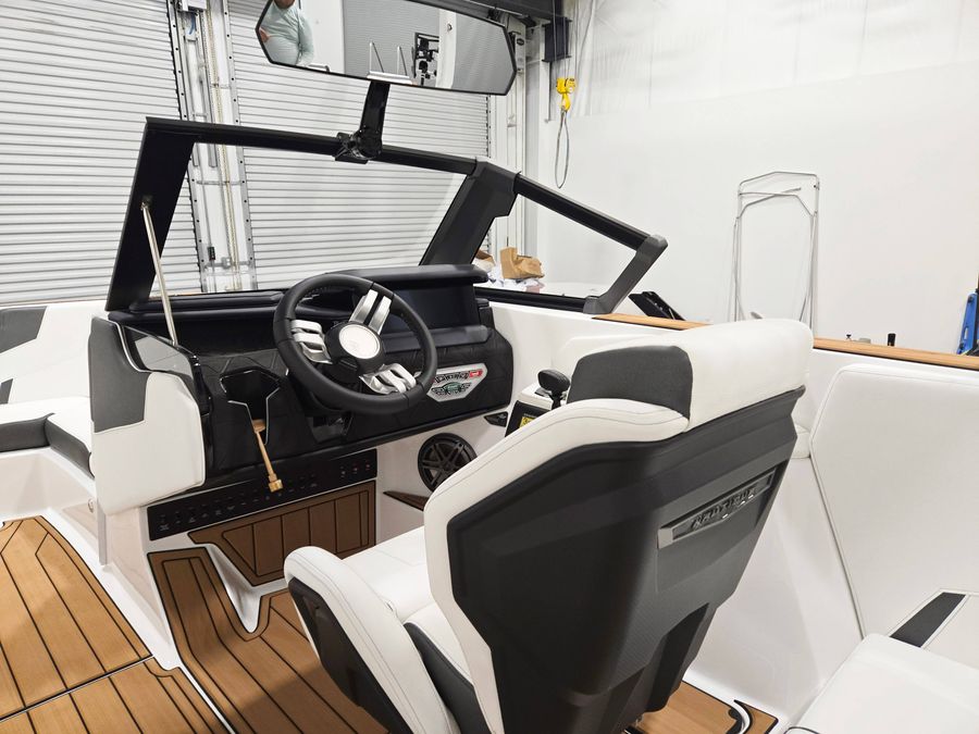 2027 Nautique GS20, photo 10 of 13