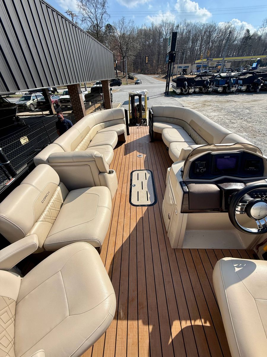 2018 Coach Pontoons 250 RL, photo 4 of 8