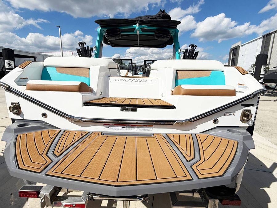 2025 Nautique G25, photo 6 of 22