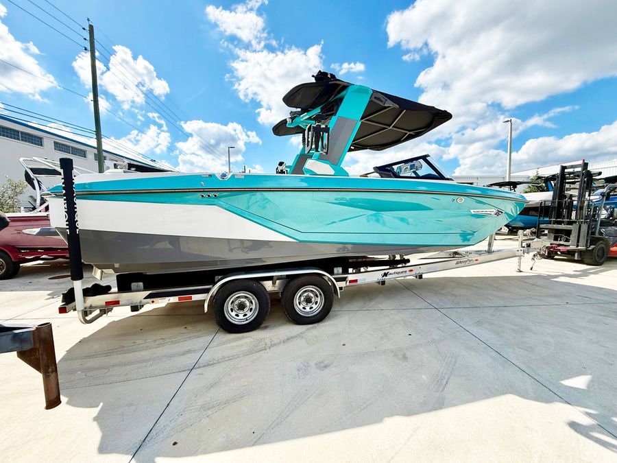 2025 Nautique G25, photo 3 of 22