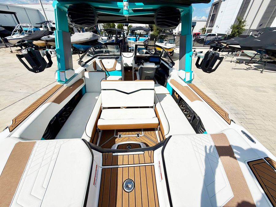 2025 Nautique G25, photo 8 of 22