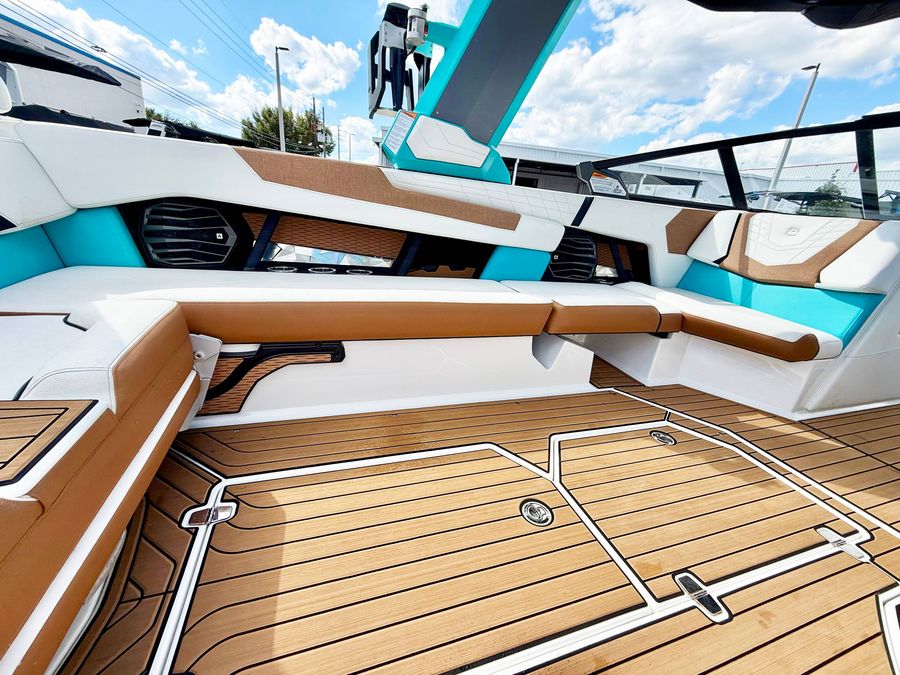 2025 Nautique G25, photo 14 of 22