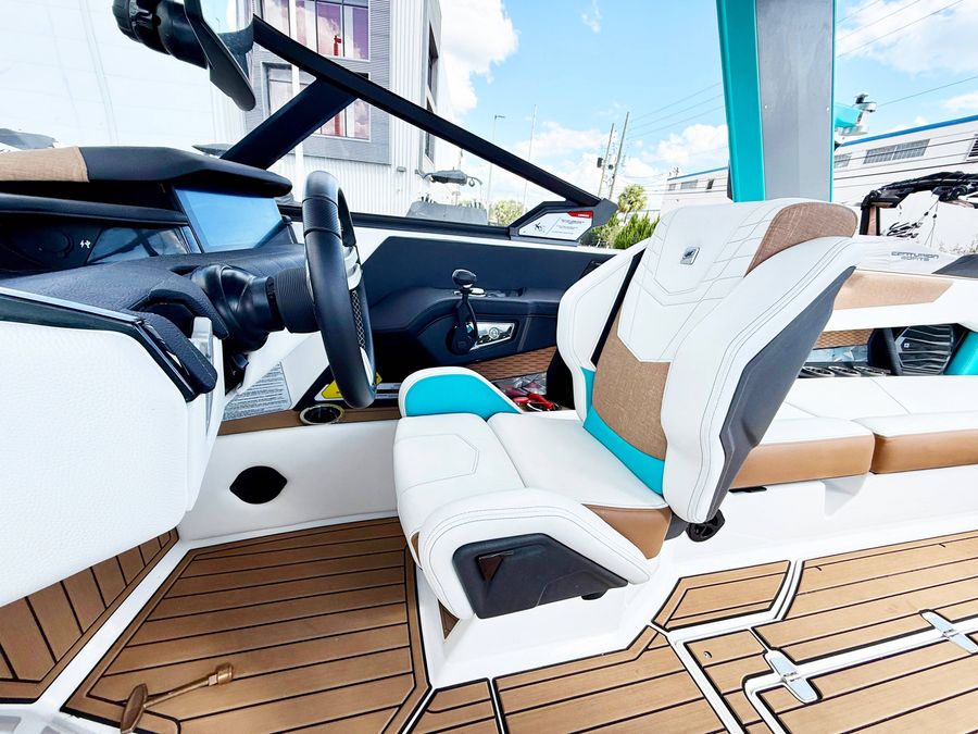 2025 Nautique G25, photo 16 of 22