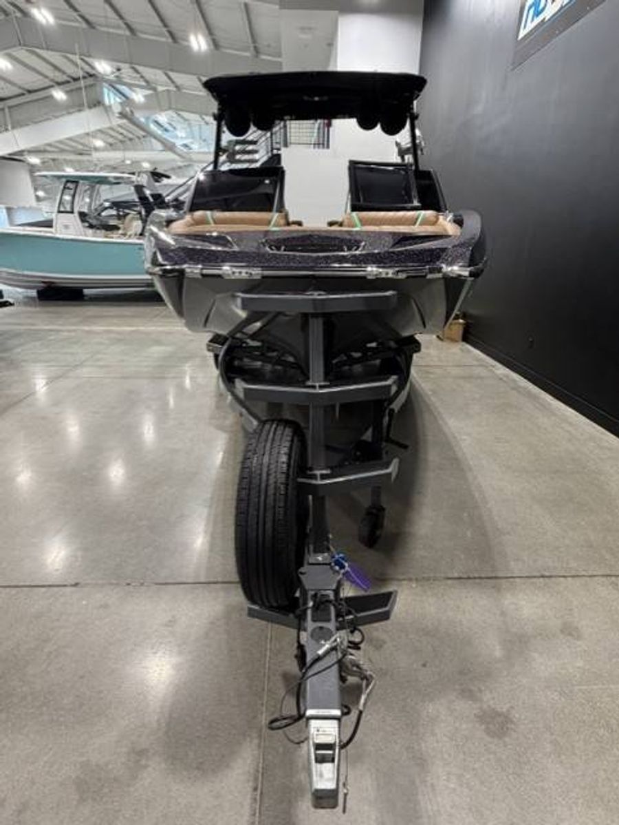 2021 Tige 23RZX, photo 3 of 15