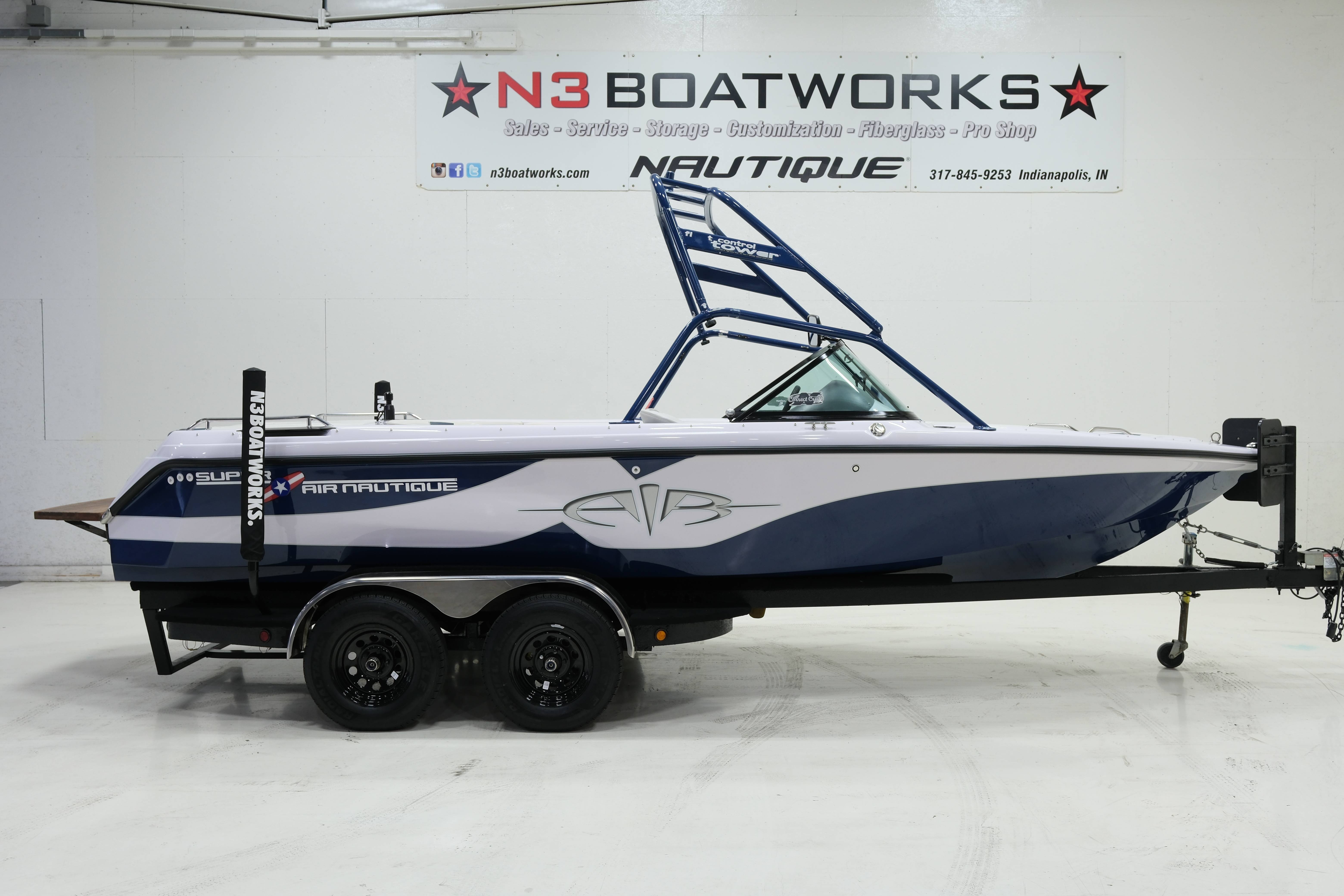 Used 2001 Correct Craft Super Air Nautique 210, 46220 Indianapolis