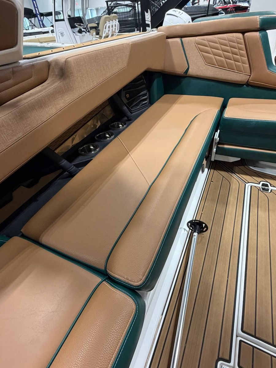 2024 Nautique G25, photo 11 of 21