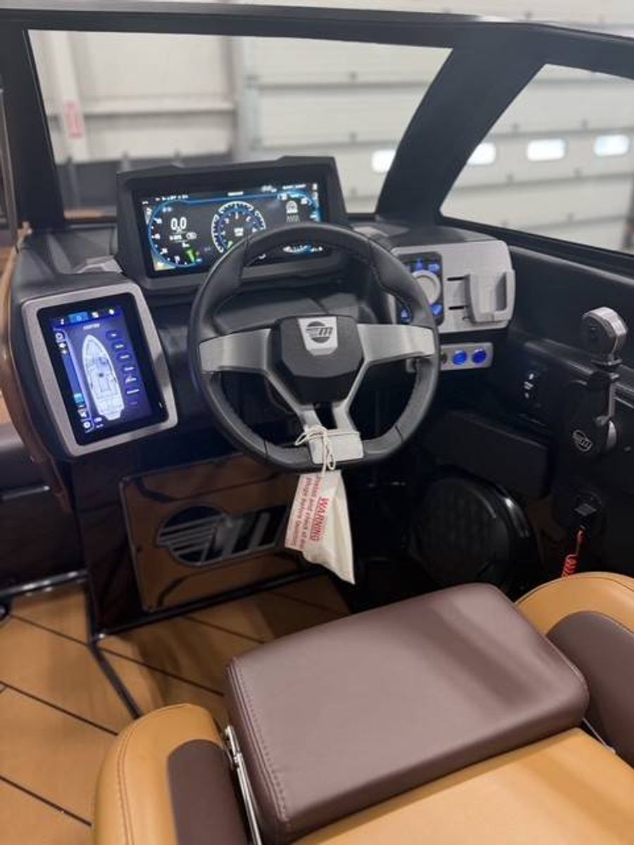 2022 Malibu 25 LSV, photo 11 of 16