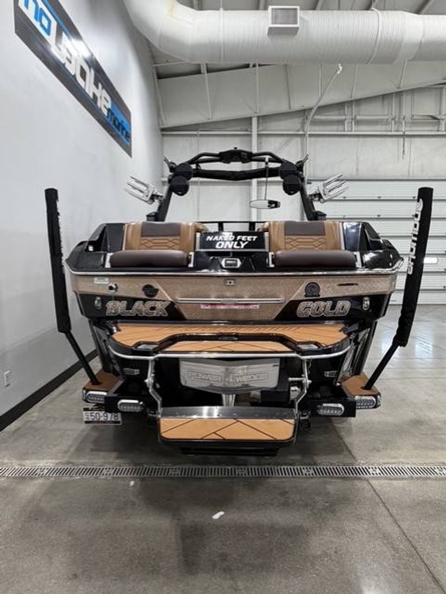 2022 Malibu 25 LSV, photo 6 of 16