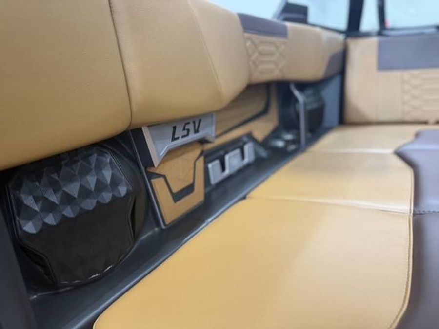 2022 Malibu 25 LSV, photo 16 of 16
