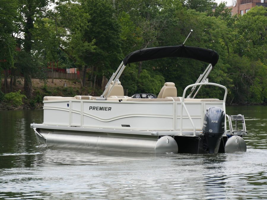 2026 Premier 220 Sunscape RF, photo 17 of 21