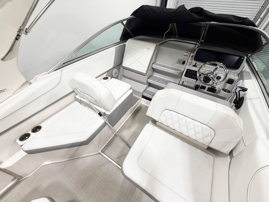 2023 Regal 26XO, photo 14 of 19