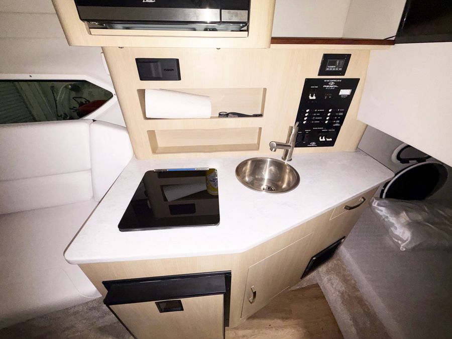 2023 Regal 26XO, photo 7 of 19