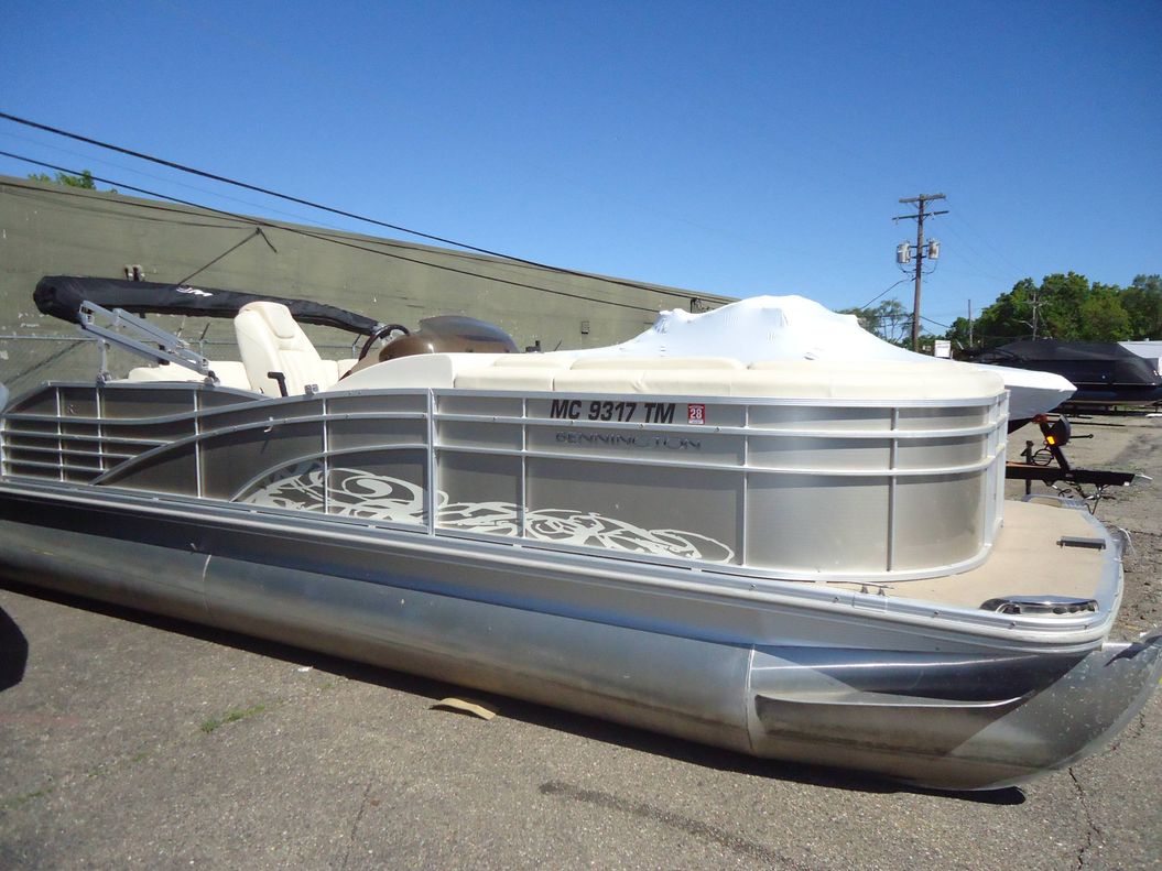 2013 Bennington R23