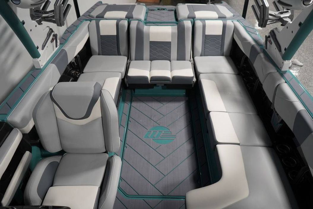 2025 Malibu Boats 23 LSV