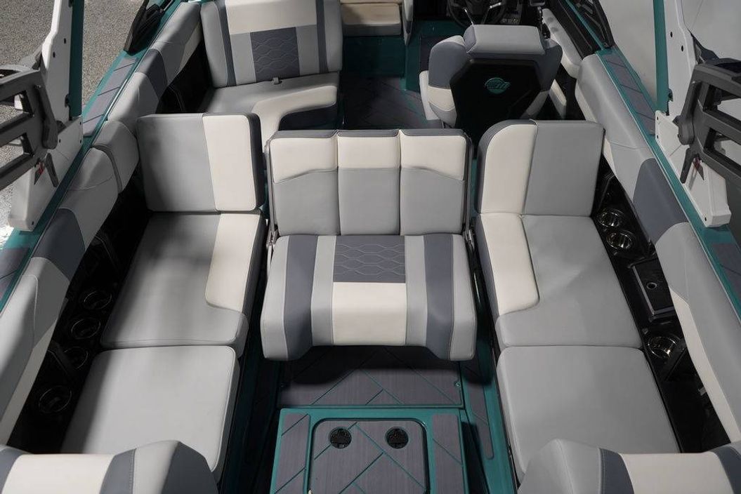 2025 Malibu Boats 23 LSV