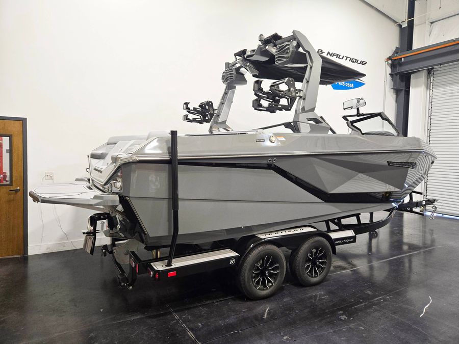 2027 Nautique G21, photo 3 of 12