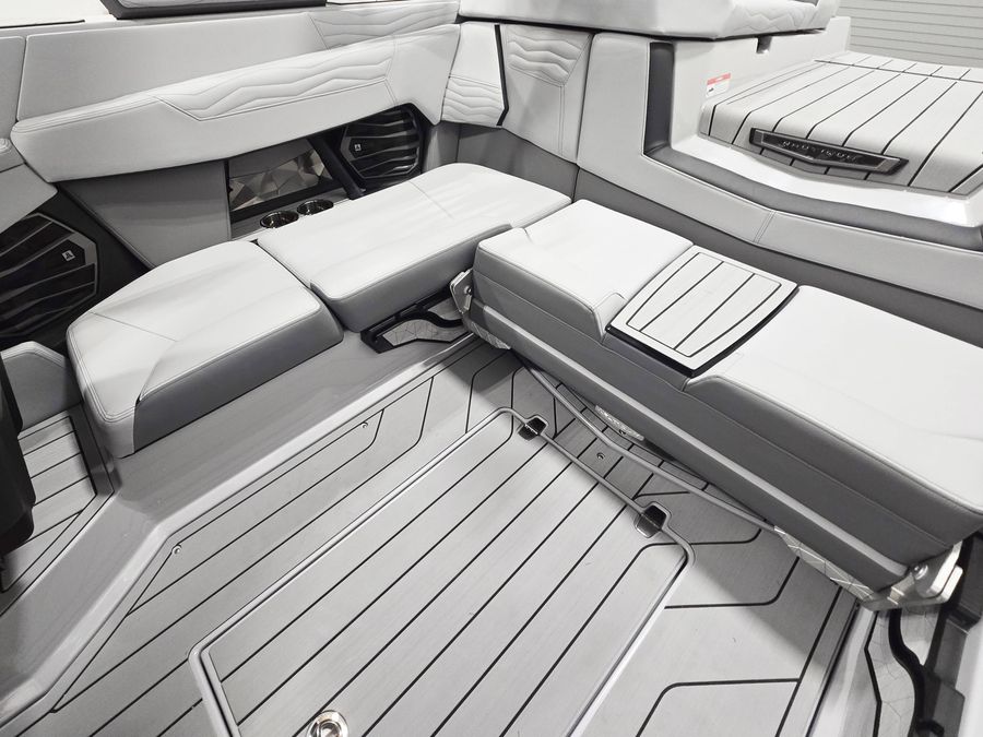 2027 Nautique G21, photo 5 of 12