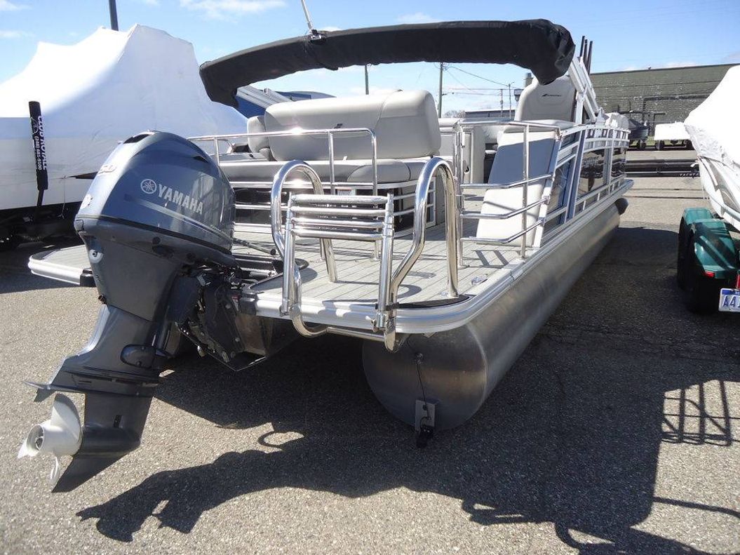2023 Starcraft Marine CX 23 Q DH