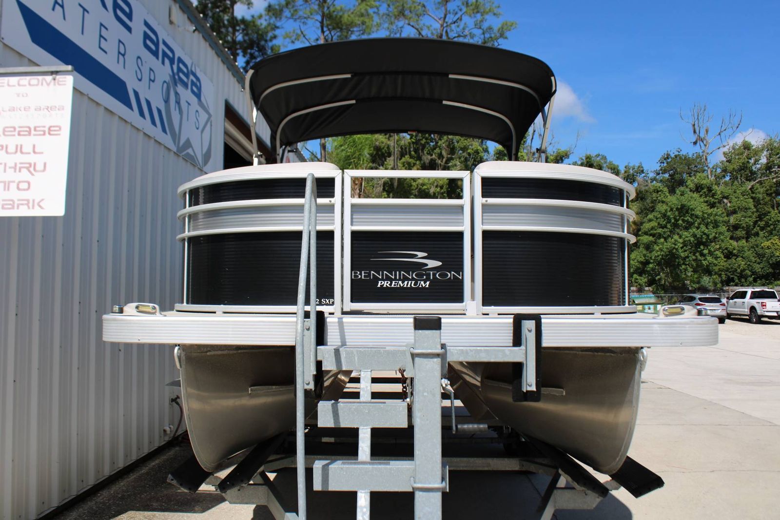 2019 Bennington 22SFX pontoon for sale in Melrose, Florida — photo 2