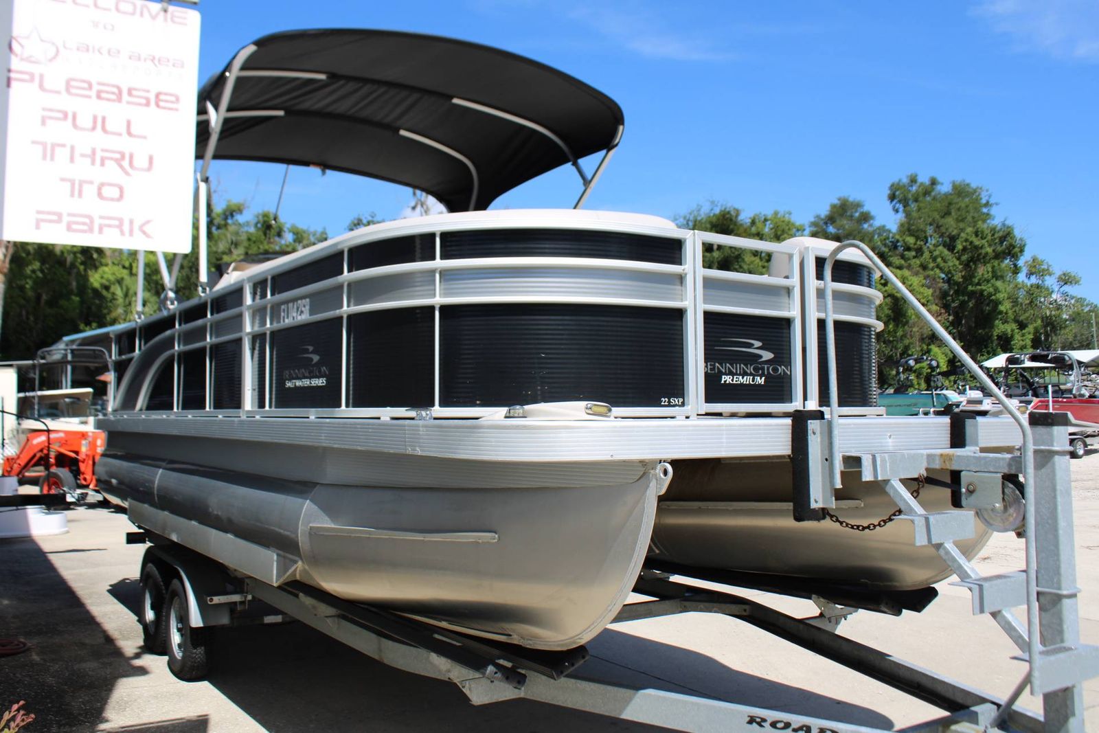 2019 Bennington 22SFX pontoon for sale in Melrose, Florida — photo 3