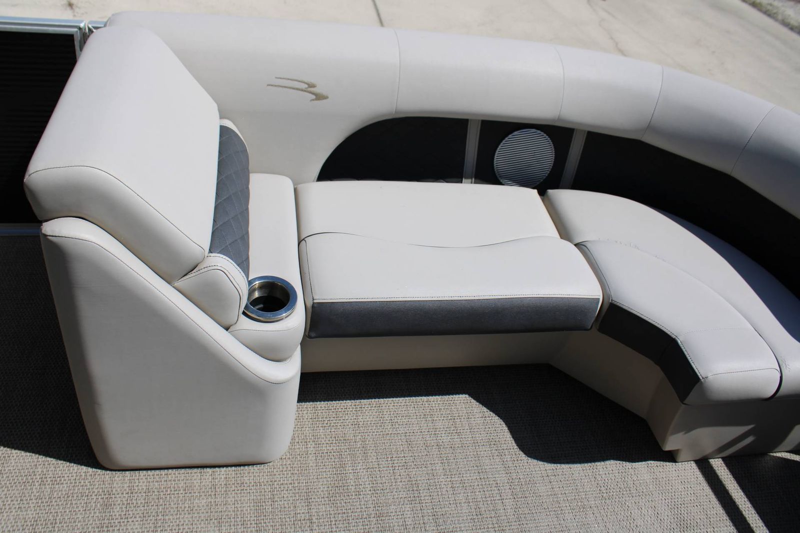 2019 Bennington 22SFX pontoon for sale in Melrose, Florida — photo 7