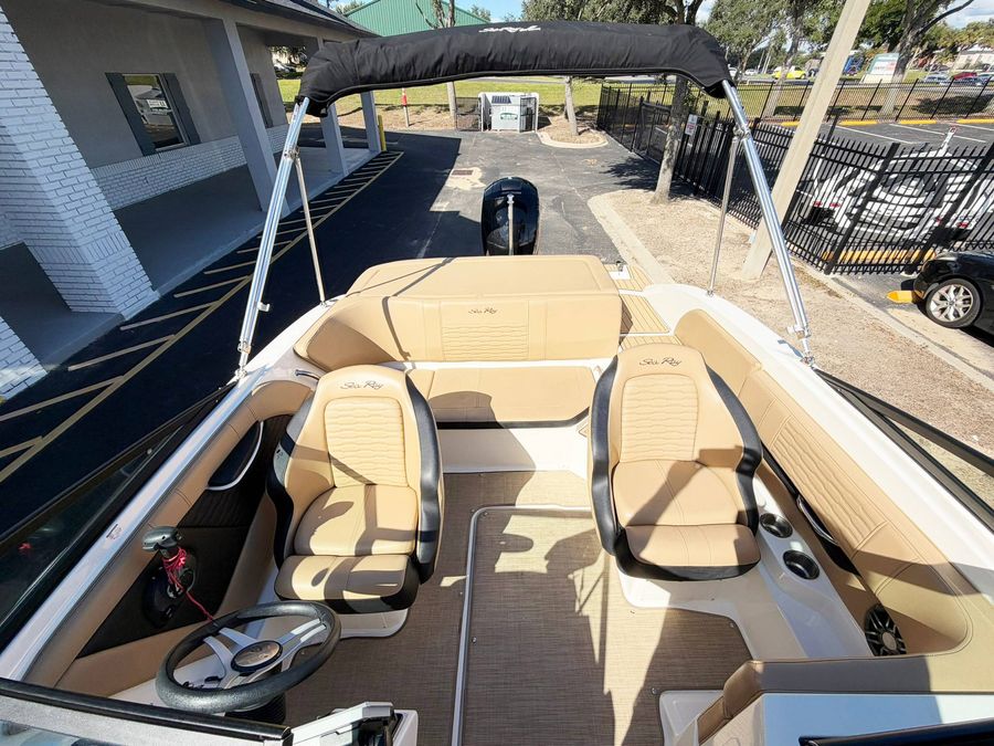 2023 Sea Ray SPX 190, photo 6 of 6