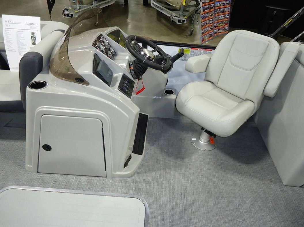 2025 Starcraft Marine EXS 3