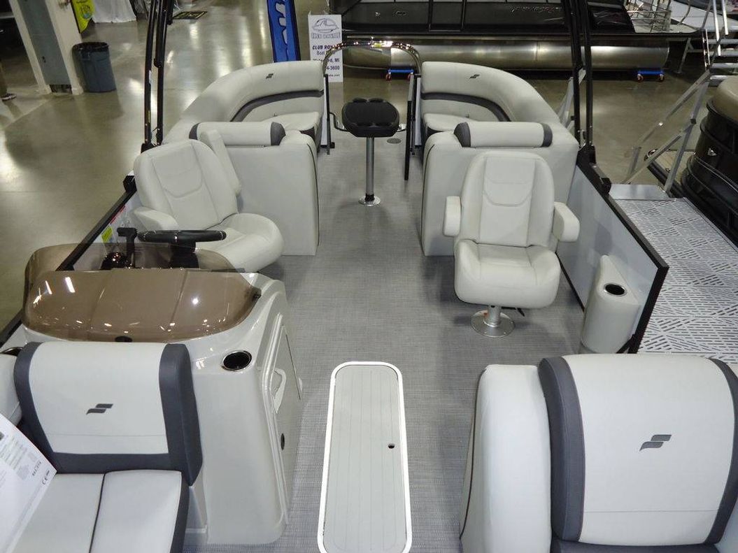 2025 Starcraft Marine EXS 3