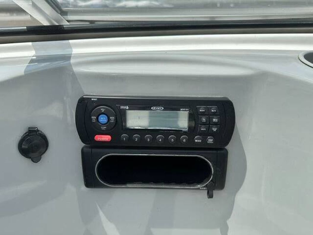 2012 Bayliner 195 BR