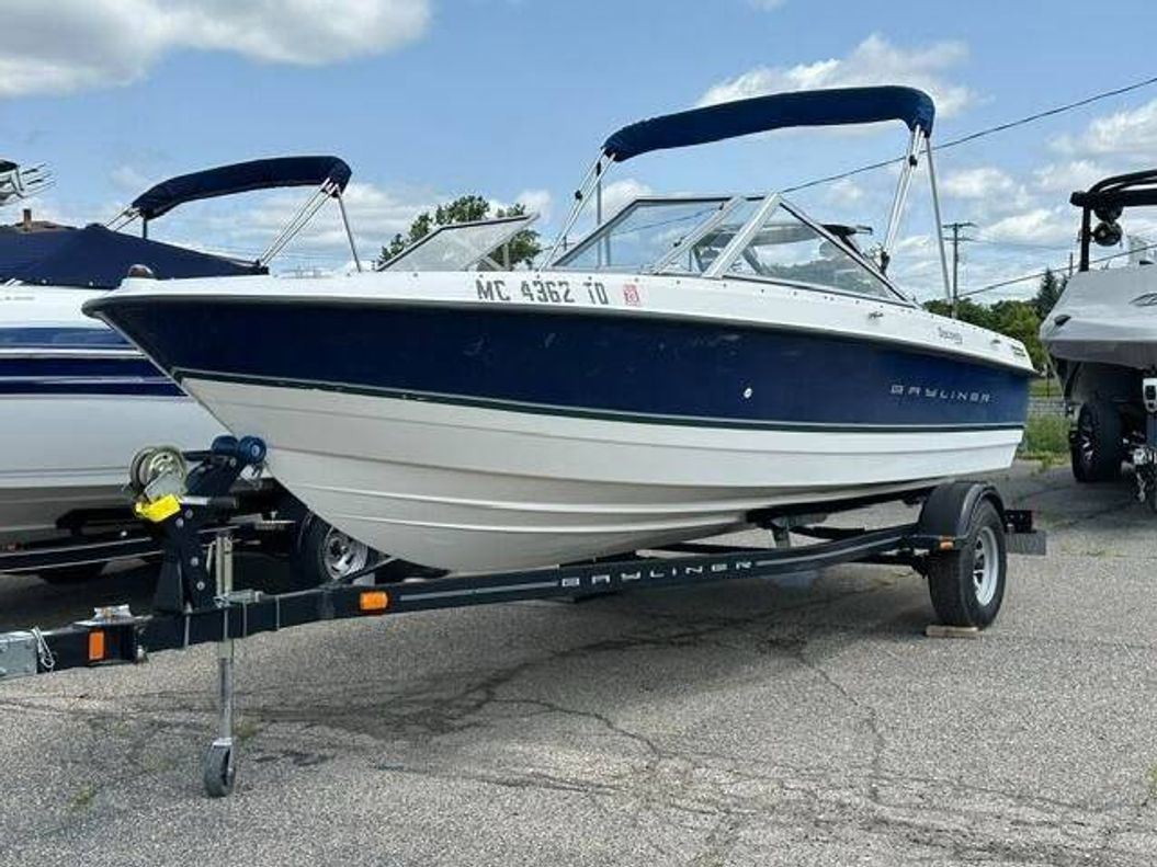 2012 Bayliner 195 BR