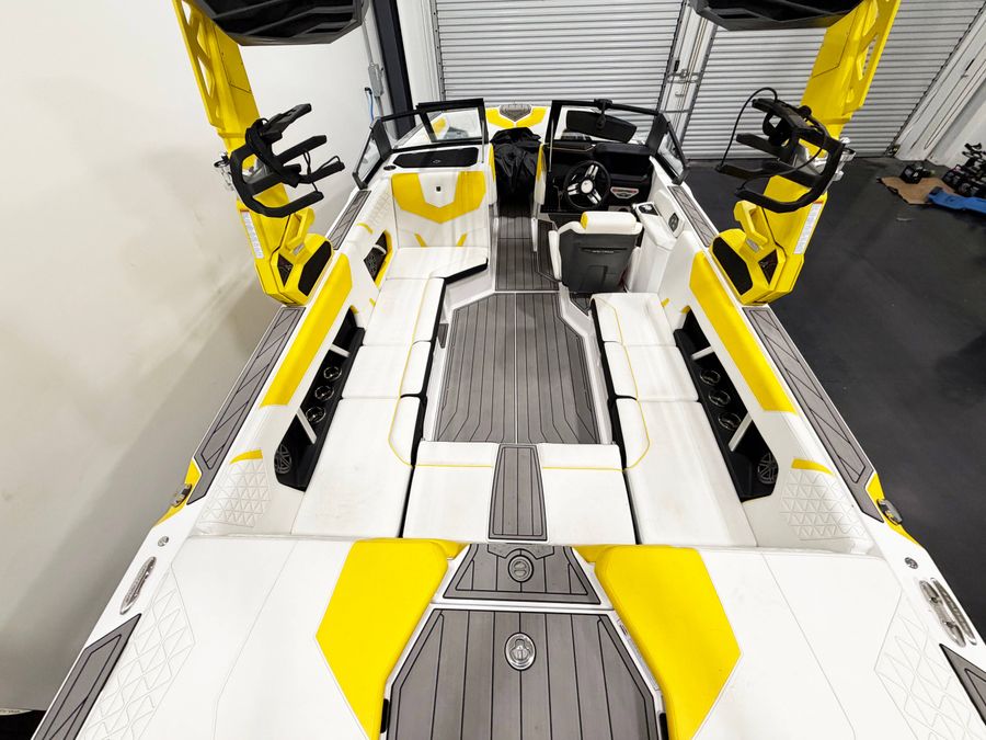 2024 Nautique GS22, photo 4 of 11