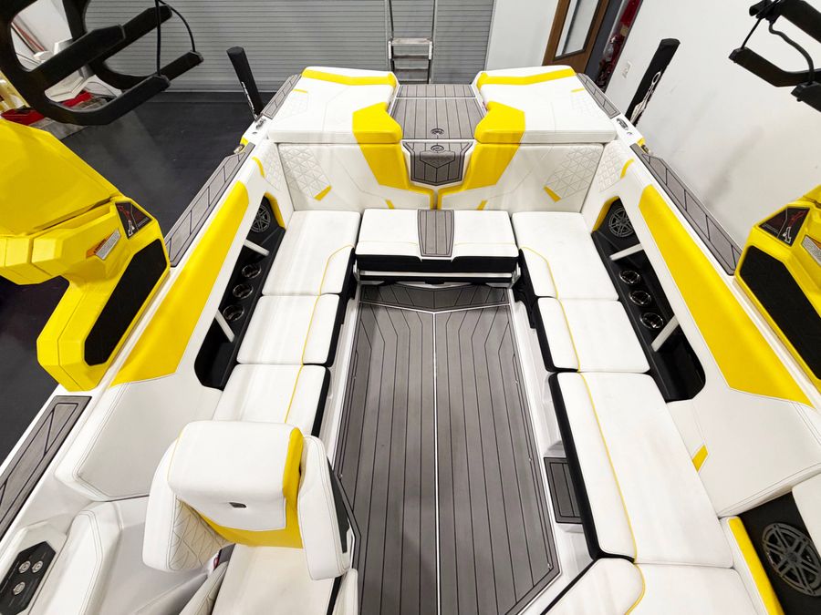2024 Nautique GS22, photo 9 of 11