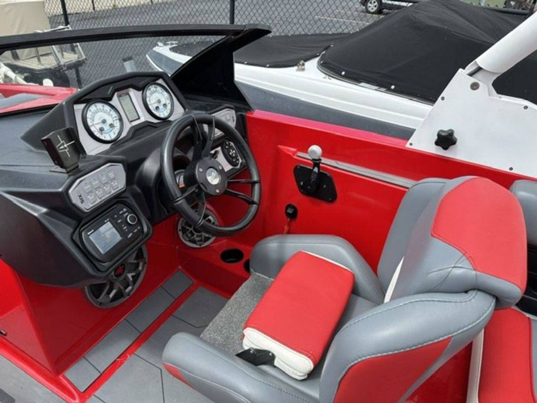 2021 Axis Wake Research A20
