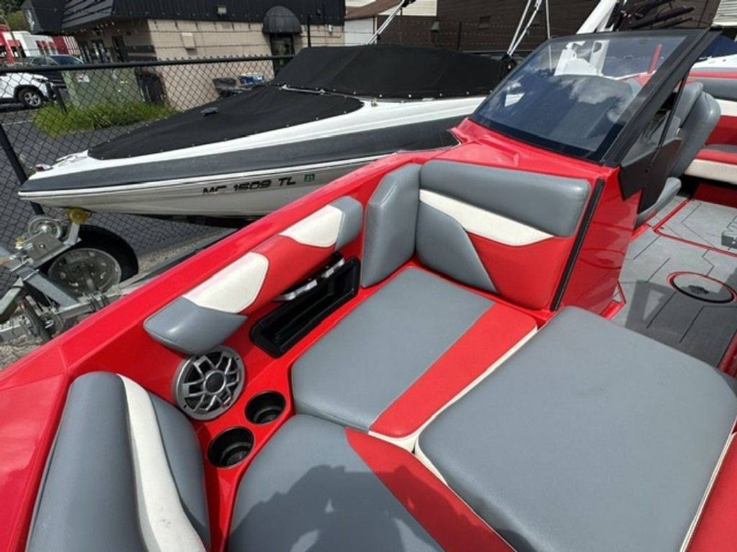 2021 Axis Wake Research A20